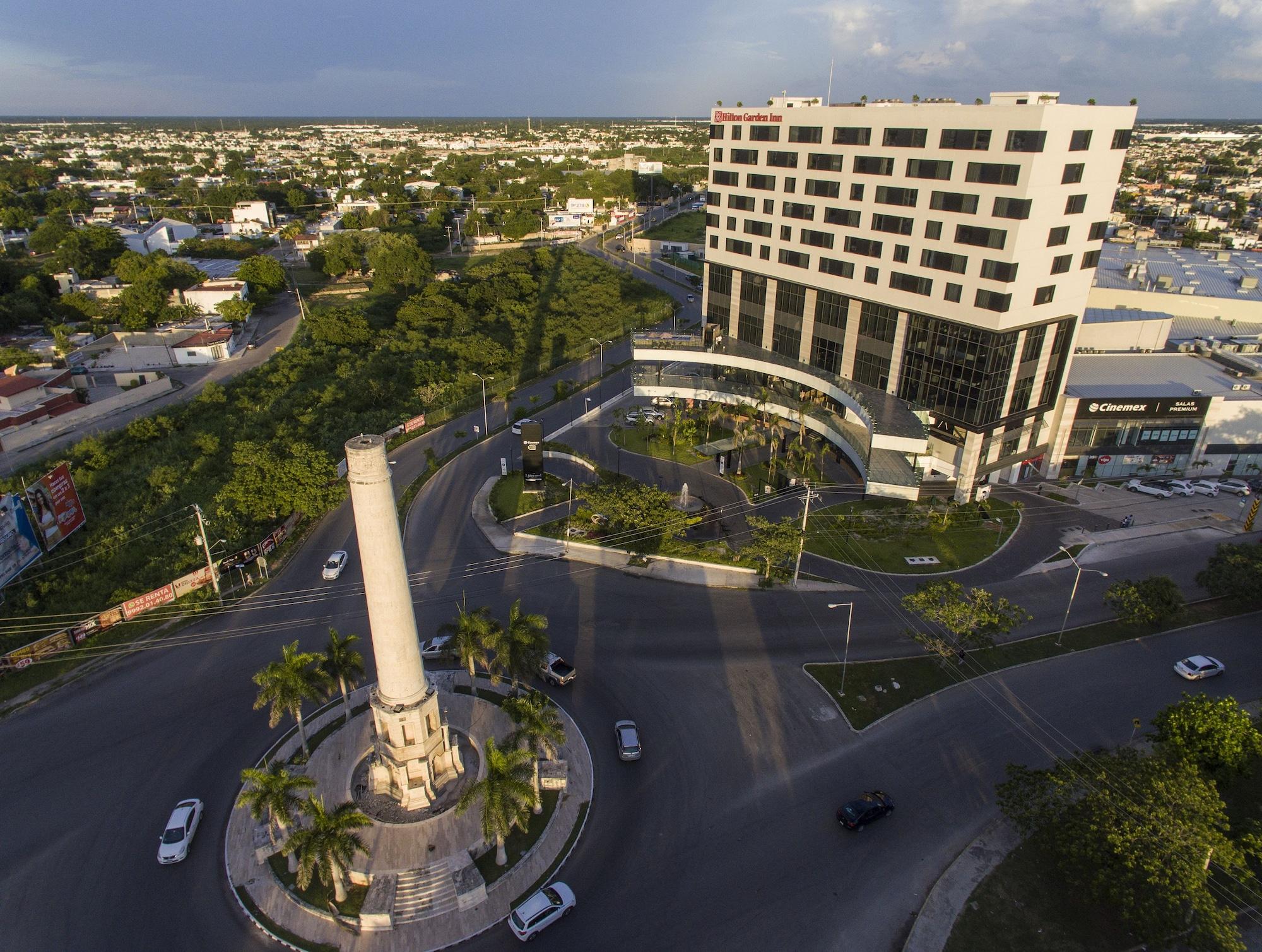 Hilton Garden Inn Merida Exterior photo