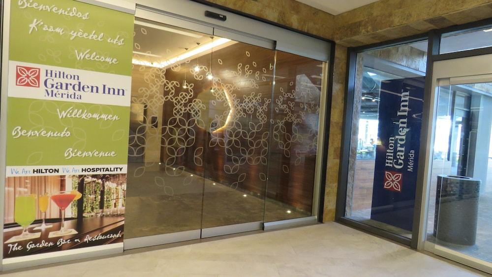 Hilton Garden Inn Merida Exterior photo